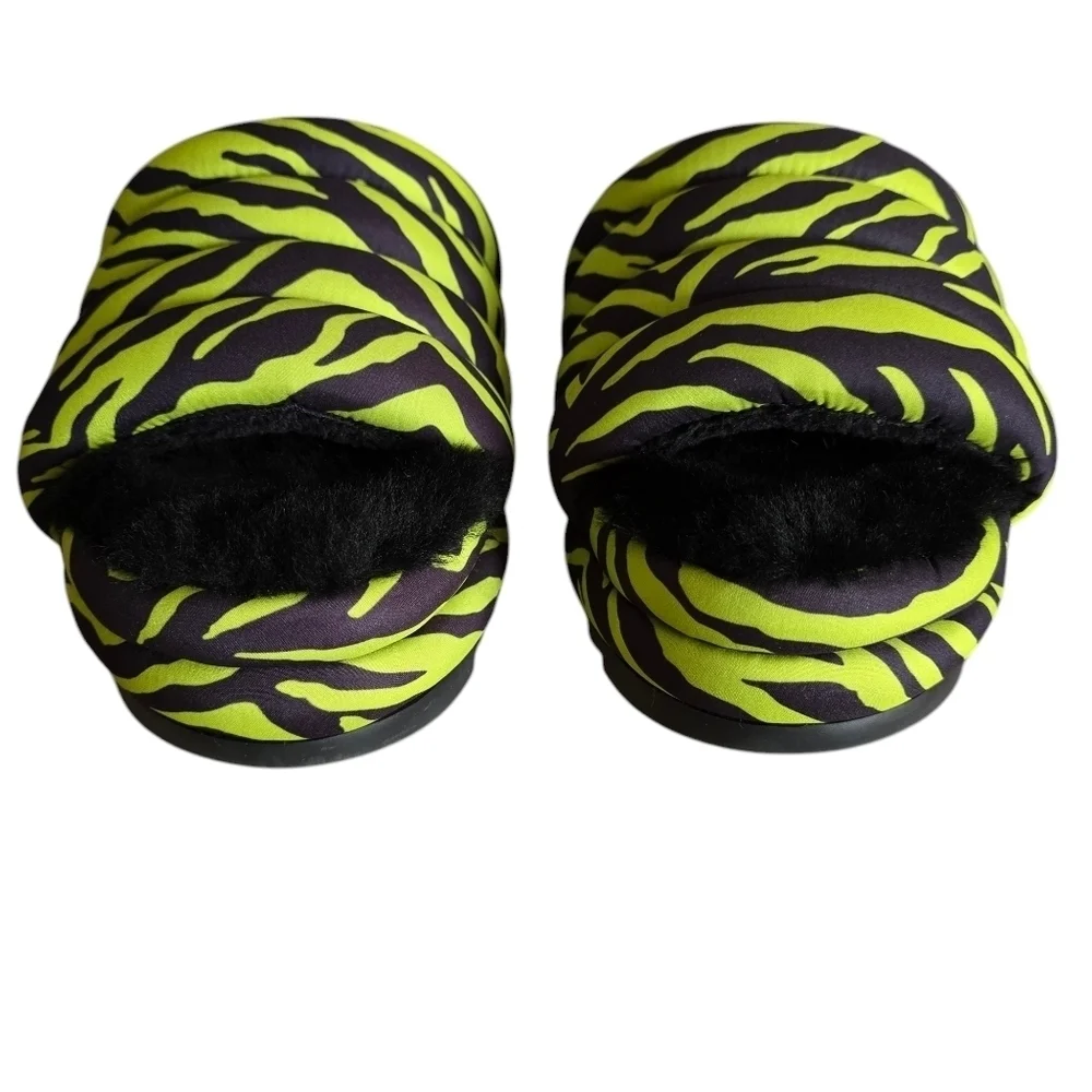 🔥NWOT | UGG Maxi Slide Tiger Print, Size 8